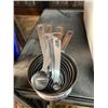 Image 1 : Chicago Metallic Stainless Steel Measuring Cups and Spoons