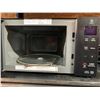 Image 2 : 1.5 cu. ft. NeoChef™ Countertop Microwave with Smart Inverter and EasyClean