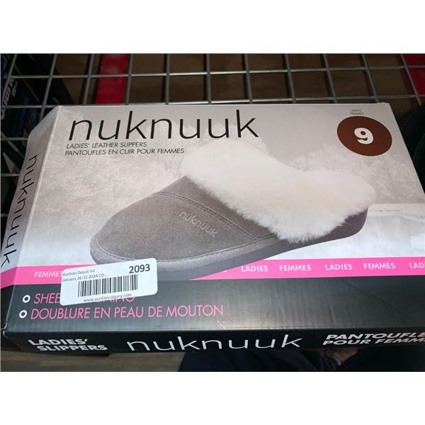 Nuknuuk Ladies Leather Slippers Size 9