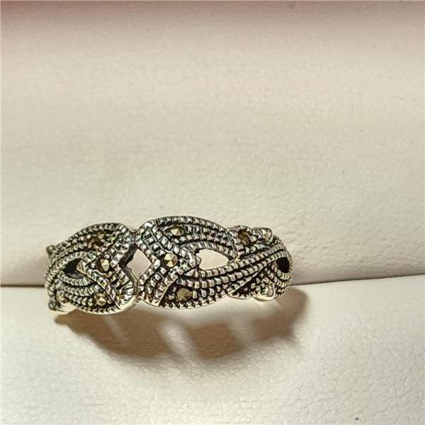 Silver Marcasite Ring (~Size 7.25)(Ring is resizable for $40), Suggested Retail Value $80