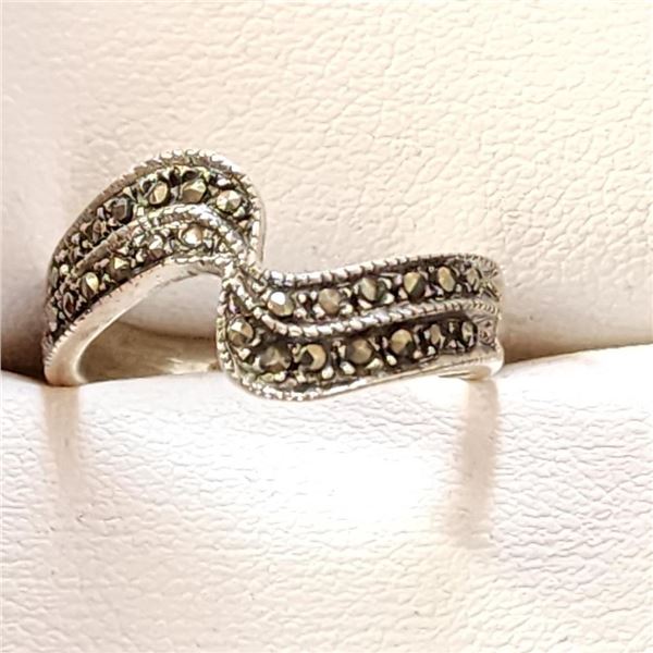 Silver Marcasite Ring (~Size 7)(Ring is resizable for $40) (~length 0 inches), Suggested Retail Valu