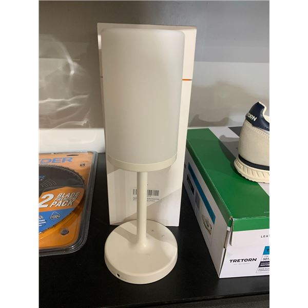 Color your World  Light & Music Lamp