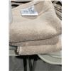 Image 3 : Lot Of Towels