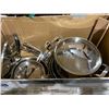 Image 3 : Kirkland Signature 5Ply Clad SS Cookware 9pc Set (missing 1 Lid)
