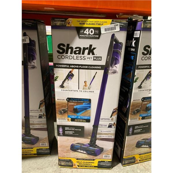 Shark Pet Plus Cordless Vacuum Cleaner