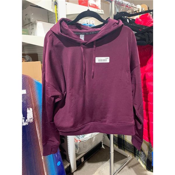 FWD Long Sleeve Pull Over Ladies Size Large