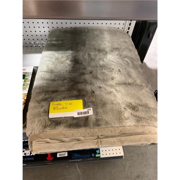 Twin Size Faux Fur Throw Blanket - Brown