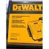 Image 2 : Dewalt multi-port fast charger