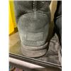 Image 3 : Womens UGG boots size 10