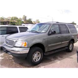*1999 Ford Expedition Xlt, 4X4, Gray/Green, V8 Engine, Air Bags, A/C, Cruise, Tilt, All Power, Tape 