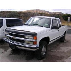 *1996 Chevy 1500 Pickup, White, Ai Bags, A/C, Tilt, All Power, Cd Player, Ext. Cab, Vn# 1Gcek19M3Te1