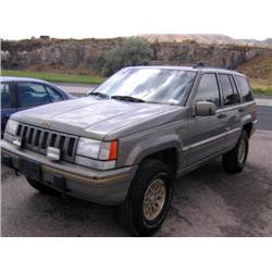 *1995 Jeep Grand Cherokee Limited, Gold, Air Bags, A/C, Tilt, All Power, Leather Seats, Vn# 1J4Gz78Y