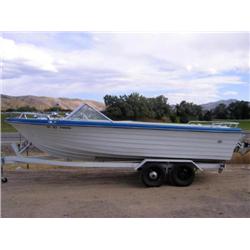 1976 Crestliner Boat