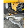 Image 3 : DEWALT COMPOUND MITER SAW