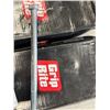 Image 2 : 4 BOXES GRIP RITE CAP SCREWS -  2  5/8" X 8" AND 2  1/2" X 5"