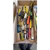 Image 2 : 2 BOXES OF TOOLS - 30 SCREW DRIVERS, HACK SAW, DRYWALL SAWS, ETC