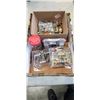 Image 1 : TRAY OF DOOR LOCKS AND KNOBS