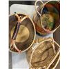 Image 1 : 3 ROUND WICKER BASKETS