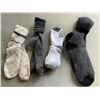 Image 3 : BOX OF VARIOUS SOCKS, AND WOOL SOCKS