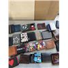 Image 3 : LARGE LOT OF ASSORTED MENS AND LADIES WALLETS