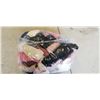 Image 2 : LOT OF 73 SIZE LADIES MEDIUM UNDER WEAR VARIOUS BRANDS