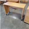 Image 2 : ROLLING DESK 38"X16" W/3 DRAWER ROLLING FILINGE CABINET