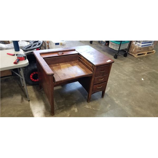 VINTAGE DESK