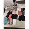 Image 1 : LOT OF 57 SIZE LADIES X LARGE UNDER WEAR VARIOUS BRANDS