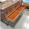 Image 2 : VINTAGE BEAVER FURNITURE CO SERVER