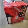 Image 2 : INSTANT POT DUO 7 IN 1 MULTICOOKER TESTED AND WORKING - RETAIL $139