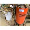 Image 3 : UNI-RAM (U1000S) MOBILE SANDBLASTER TANK WITH HOSES & A COMMERCIAL SPRAY PAINT POT