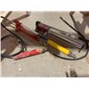 Image 1 : PAIR OF TORIN BIG RED PORTABLE HYDRAULIC RAMS