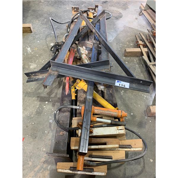 GROUP OF PORTABLE HYDRAULIC RAMS AND METAL FRAME STAND