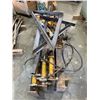Image 2 : GROUP OF PORTABLE HYDRAULIC RAMS AND METAL FRAME STAND