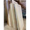 Image 2 : LOT OF APPROX. 30 WOODEN DOORS
