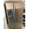 Image 2 : SAMSUNG STAINLESS STEEL 2 DOOR REFRIGERATOR *2 MISSING BOTTOM HANDLES*