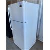 Image 3 : FRIGIDAIRE (WHITE) 2 DOOR REFRIGERATOR
