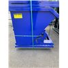 Image 2 : BLUE 43"X43" FORKLIFT DUMP BIN