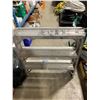 Image 2 : FEATHERLITE 3703 ALUMINUM SAWHORSE