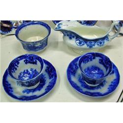 Six Pieces Flow Blue All As Is - Gravy, Cup Without Handle And 2 Bowls With Underplates