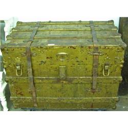 Vintage Metal And Wood Trunk With 2 Trays