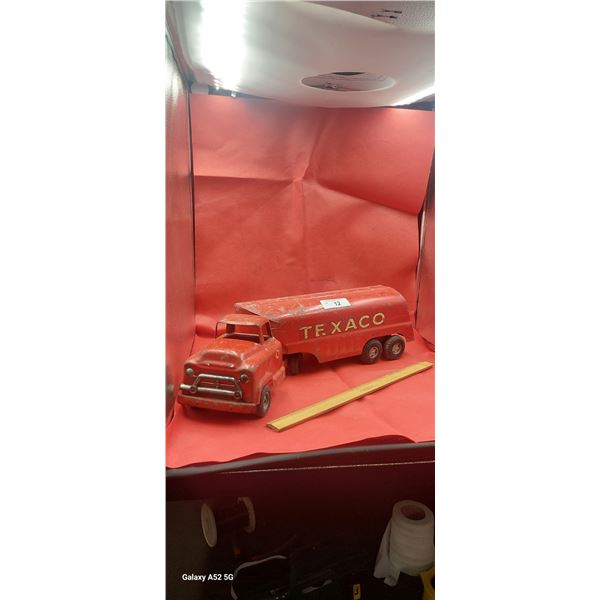 Late 50s Buddy L Texaco tanker truck and trailer 24"