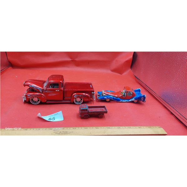3 vintage die cast vehicles