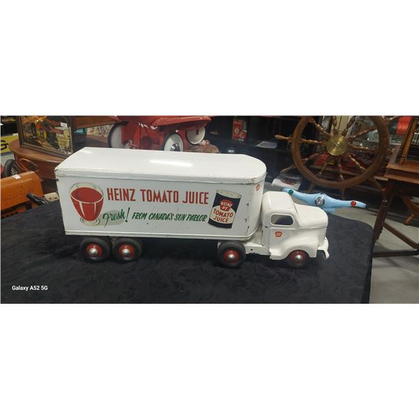 Beautiful 50s Minnitoy truck and trailer Heinz 57 tomato juice 28" overall