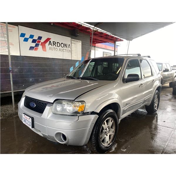 2005 FORD ESCAPE