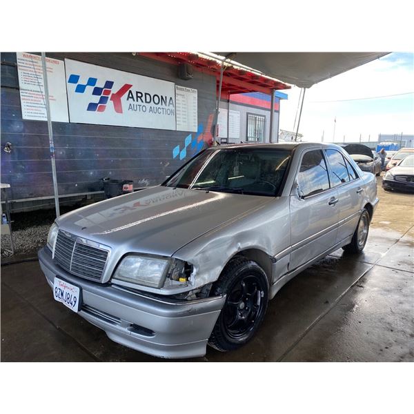 2000 MERCEDES-BENZ C-CLASS