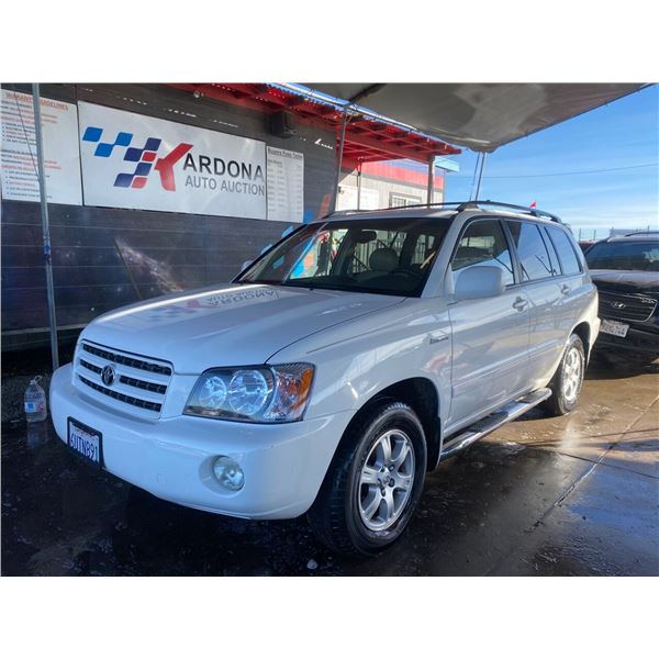 2001 TOYOTA HIGHLANDER