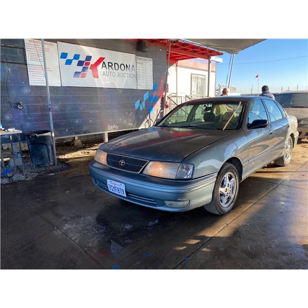 1999 TOYOTA AVALON