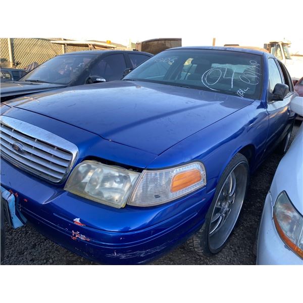 2001 FORD CROWN VICTORIA