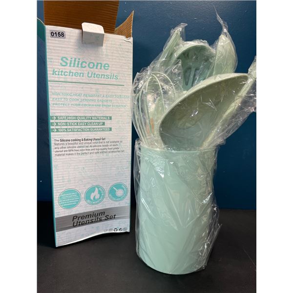 Lot of 1 Silicone Kitchen Utensils Set - Mint Green